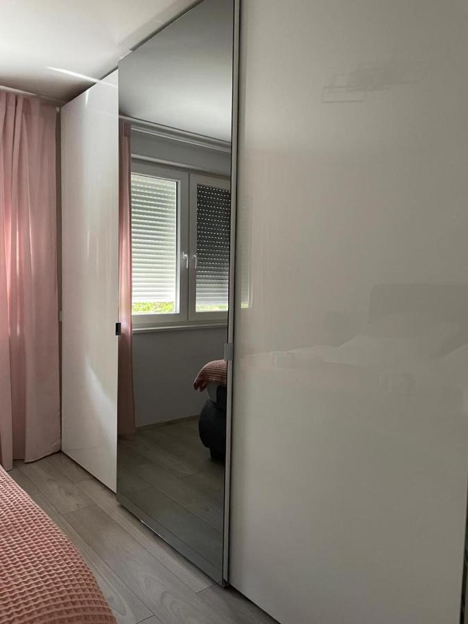 Apartment Tomy 里耶卡 外观 照片